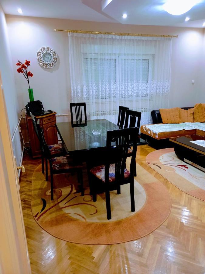 Stan Na Dan J & M Lägenhet Vrsac Exteriör bild